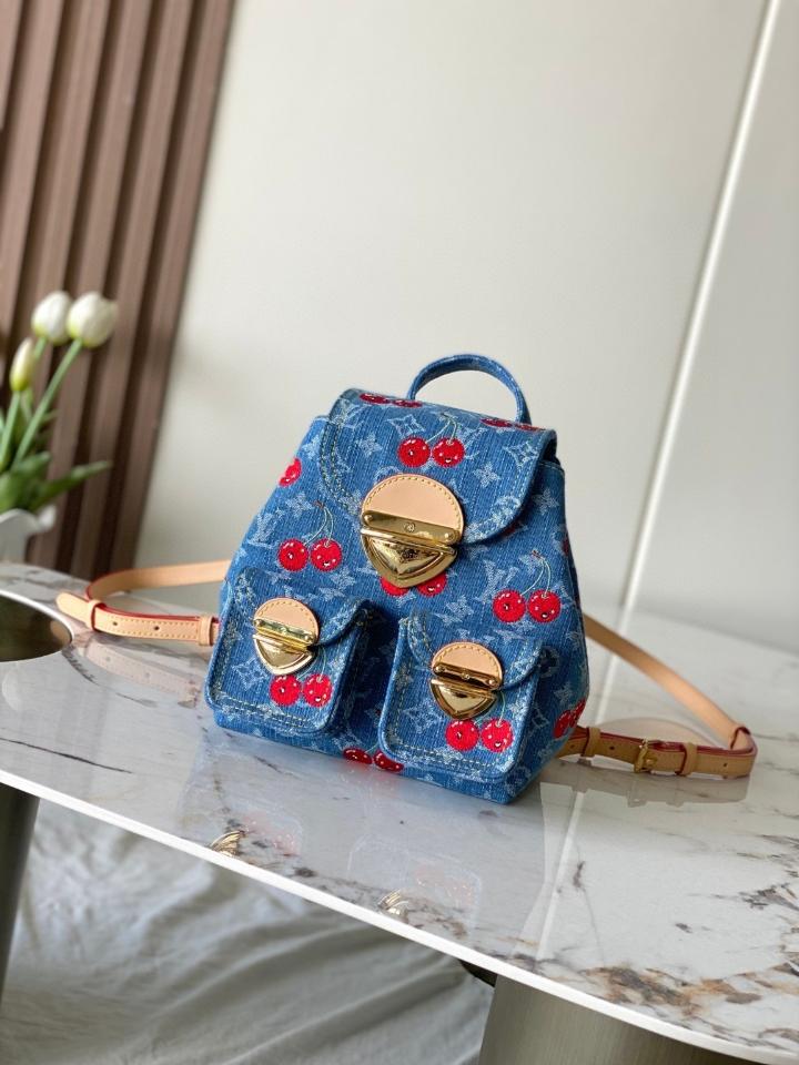 Louis Vuitton M13679
Ba Lô Venice NM LV x TM 24 x26 x7 CM (1) Sao chép-duoc-ban-tai-Hvip Bags and Accessories