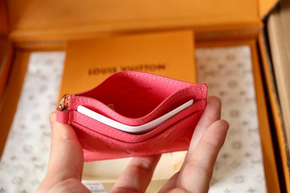 Louis Vuitton M13647
LV Charms Card Holder-duoc-ban-tai-Hvip Bags and Accessories