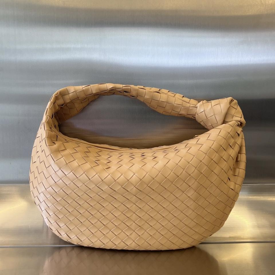 Bottega Veneta Jodie light beige  600261 48x40x16cm-duoc-ban-tai-Hvip Bags and Accessories