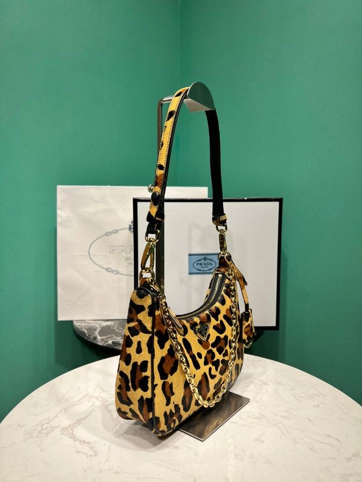 Prada Re-Edition mini printed leather bag honey 1BC204 23x17x6.5cm-duoc-ban-tai-Hvip Bags and Accessories