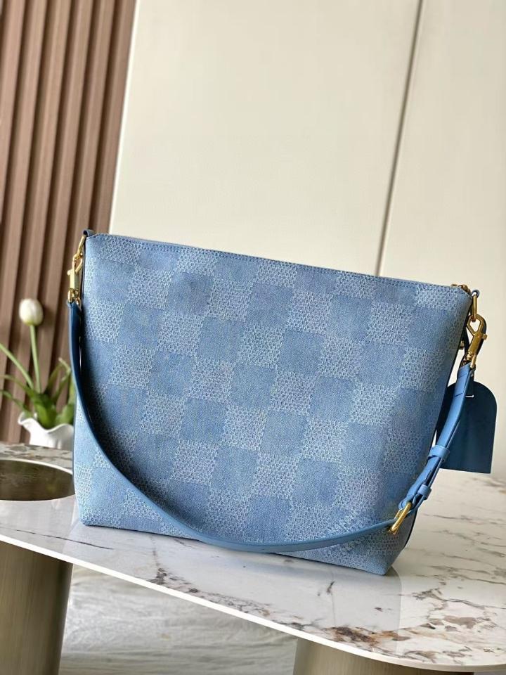 Louis Vuitton N00202
Vagabond Hobo 35 x 12 x 38cm Sao chép-duoc-ban-tai-Hvip Bags and Accessories