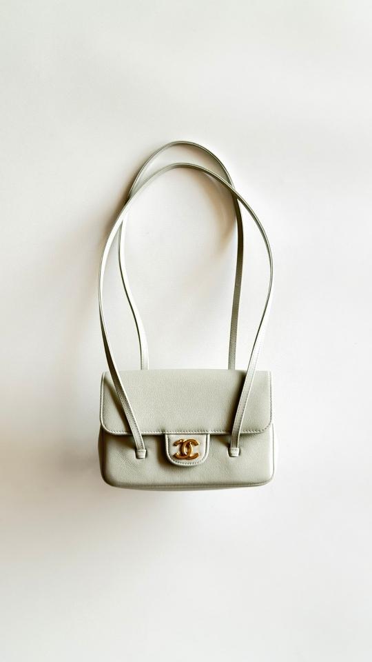 Chanel Clutch with Leather Strap   Grained Shiny Calfskin & Gold-Tone Metal,light green AP5068 11.5x17x5cm-duoc-ban-tai-Hvip Bags and Accessories