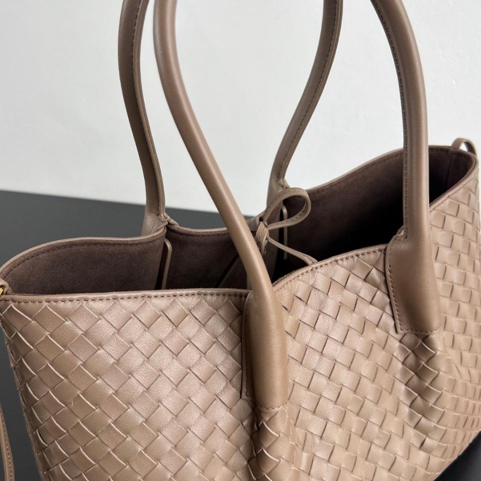 Bottega Veneta Pinacoteca Pinecone/fondant 854371 34*20*14cm-duoc-ban-tai-Hvip Bags and Accessories