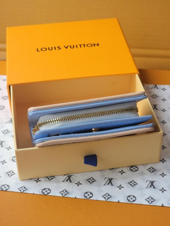 Louis Vuitton M83500 Lou Bi-fold Wallet Multiple colors-duoc-ban-tai-Hvip Bags and Accessories