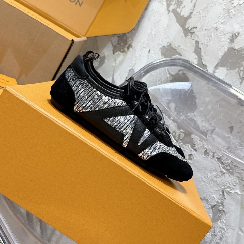 Louis Vuitton 1AHNCY
New Women Sneaker
LV Sneakerina (n1)-duoc-ban-tai-Hvip Shoes and Clothes