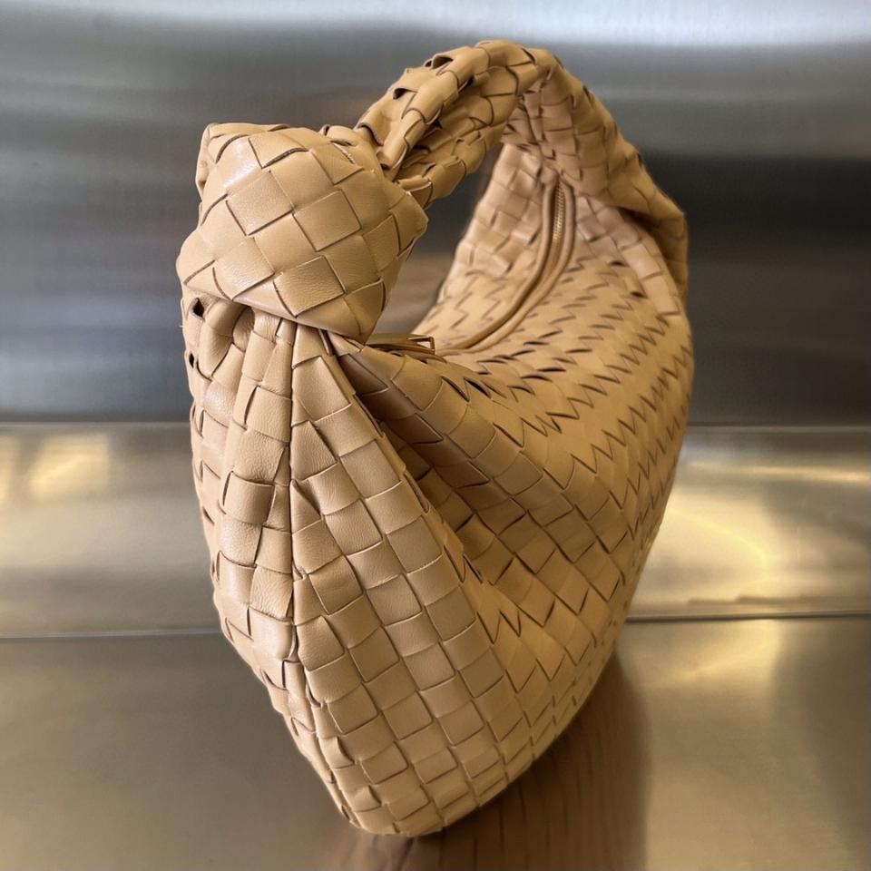 Bottega Veneta Jodie light beige  600261 48x40x16cm-duoc-ban-tai-Hvip Bags and Accessories