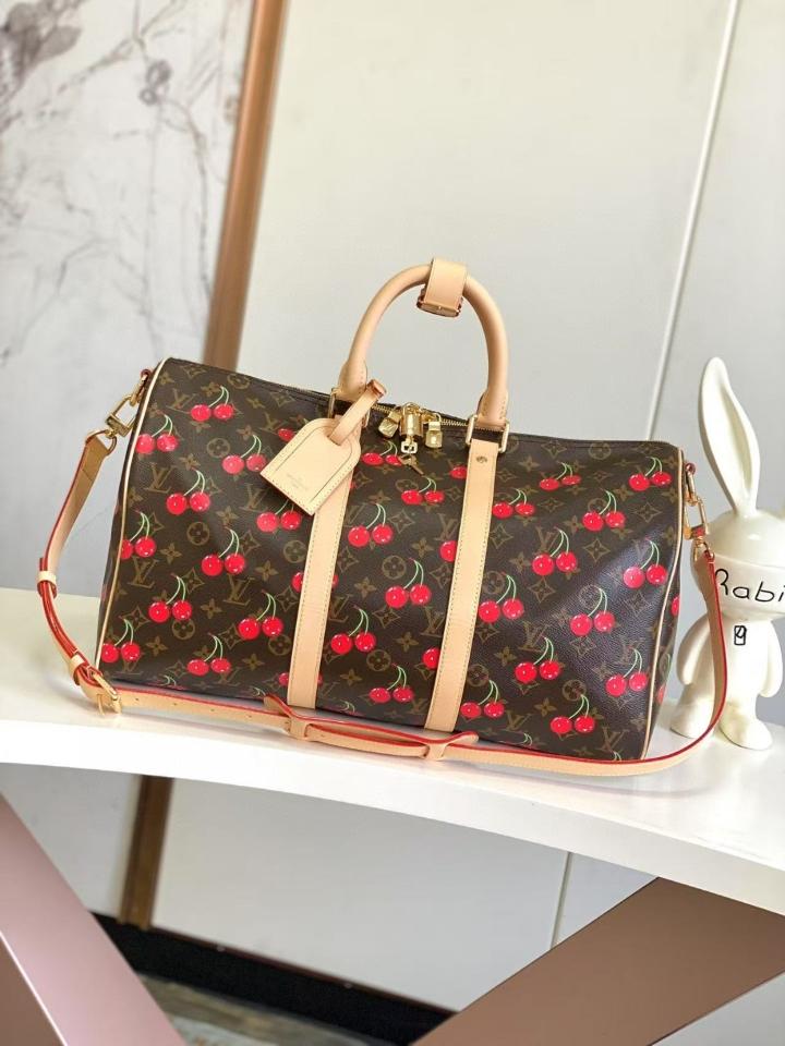 Louis Vuitton M13764
Túi Keepall Bandoulière 45 LV x TM 27 x 20 x 45cm-duoc-ban-tai-Hvip Bags and Accessories