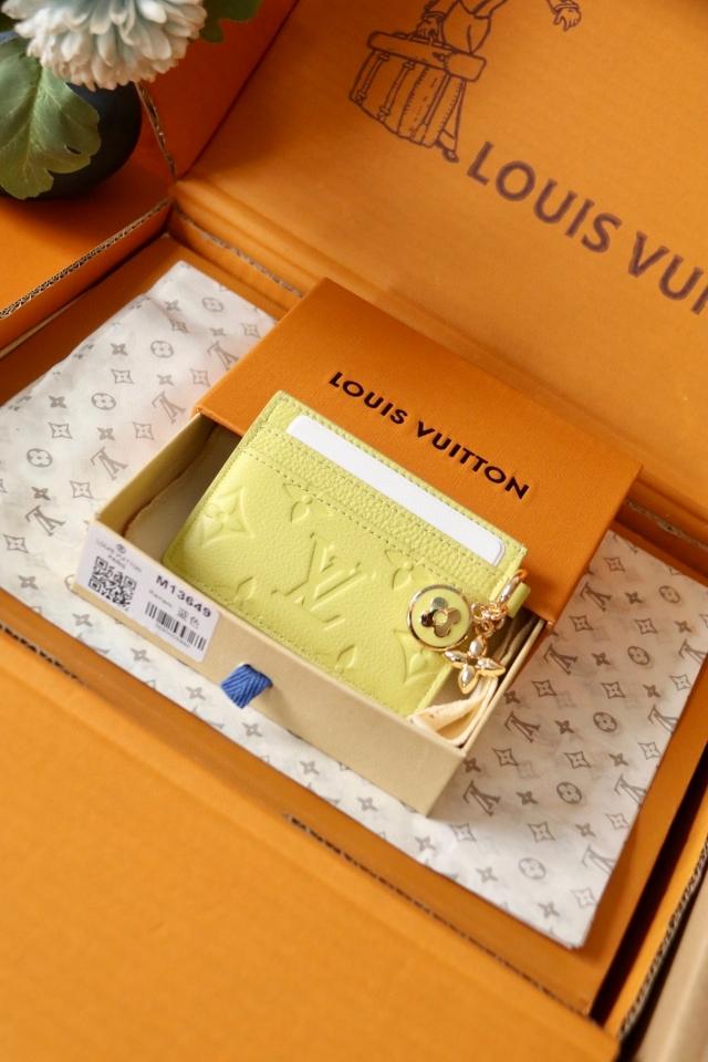 Louis Vuitton M13645
LV Charms Card Holder-duoc-ban-tai-Hvip Bags and Accessories