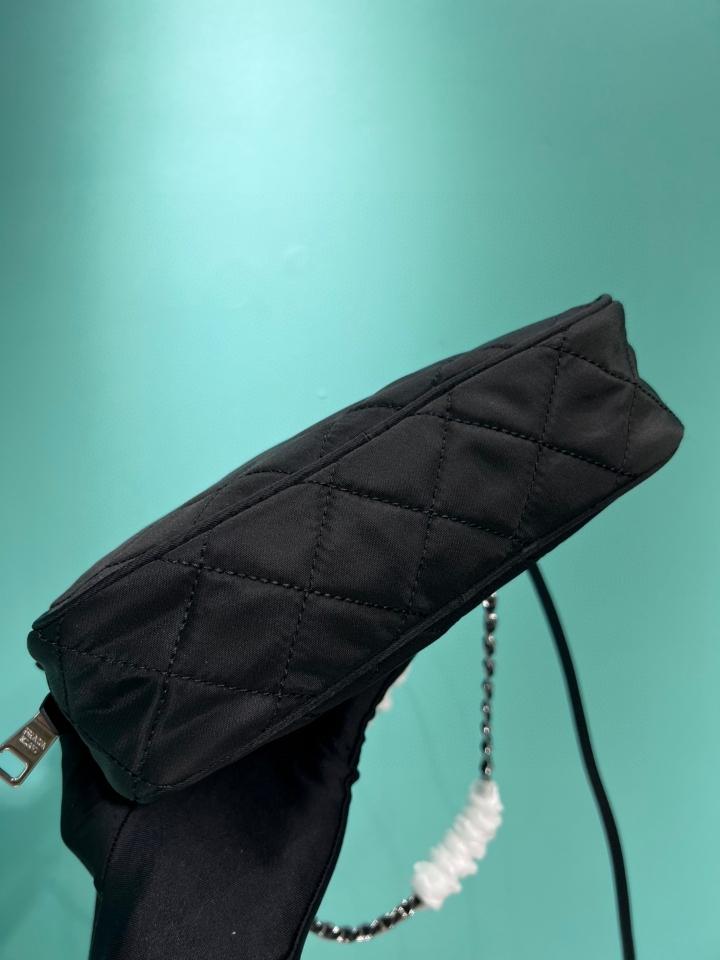 Prada canvas black bag 1BD642 22x16x6.5cm-duoc-ban-tai-Hvip Bags and Accessories