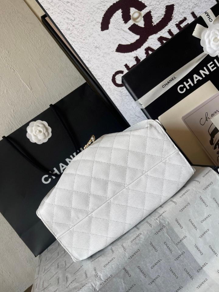 CHANEL 25 Small Handbag grained Calfskin & gold-tone tone Metal,white  AS5293 30-26-14cm-duoc-ban-tai-Hvip Bags and Accessories