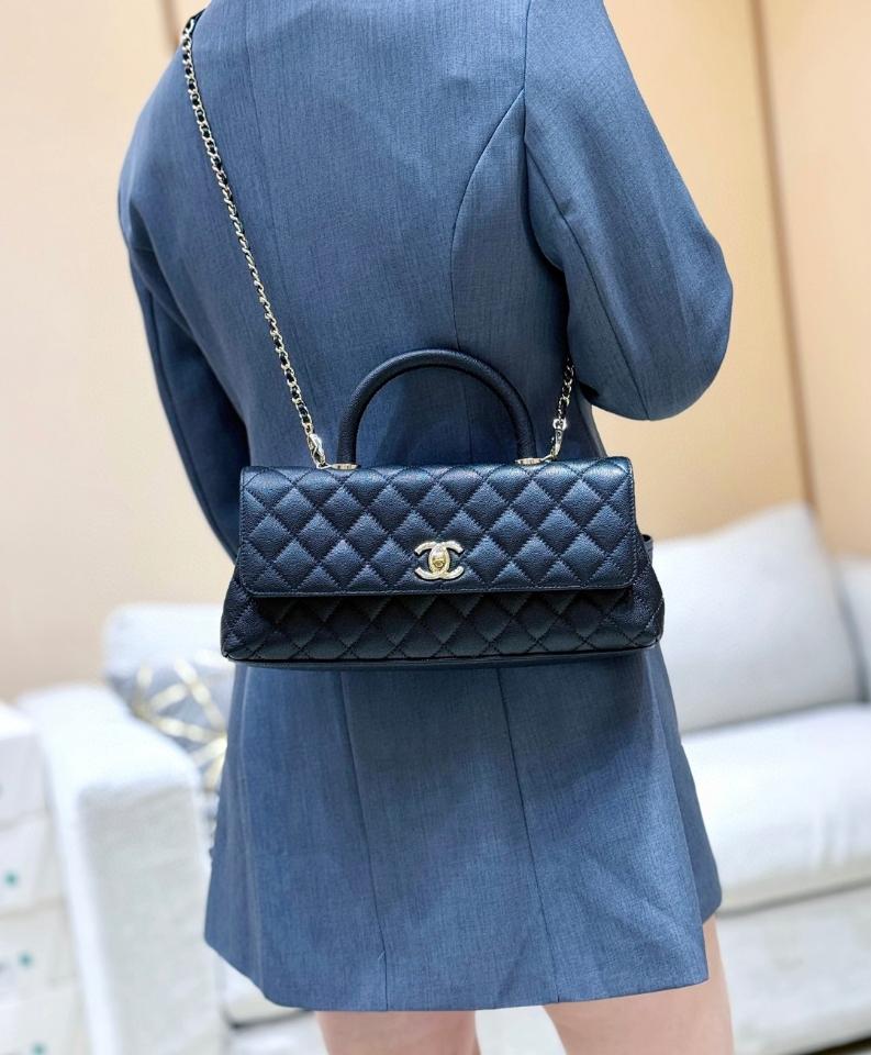 Chanel Maxi Flap Bag with Top Handle
Grained calfskin& Gold-Tone Metal 
Black AS6091 31×12×7cm-duoc-ban-tai-Hvip Bags and Accessories