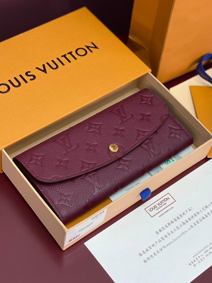Louis Vuitton M62369
Customisable
Emilie Wallet Burgundy -duoc-ban-tai-Hvip Bags and Accessories