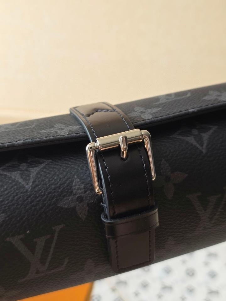 Louis Vuitton M43385
3 Watch Case 20x8x8cm-duoc-ban-tai-Hvip Bags and Accessories
