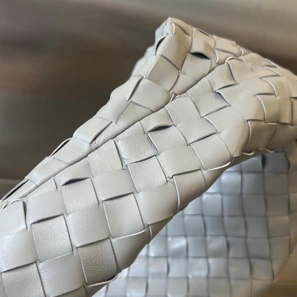 Bottega Veneta Jodie grey 60026148x40x16cm-duoc-ban-tai-Hvip Bags and Accessories