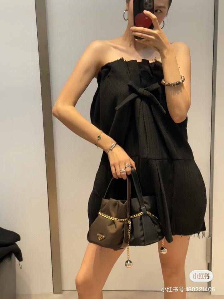 Prada Petit Sac Noir Re-Nylon and nappa leather mini bucket bag 1BE088 black 14x20x15 cm-duoc-ban-tai-Hvip Bags and Accessories