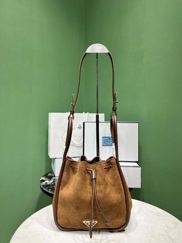 Prada suede brown shoulder bag 1BE087 22x21x10.5cm-duoc-ban-tai-Hvip Bags and Accessories