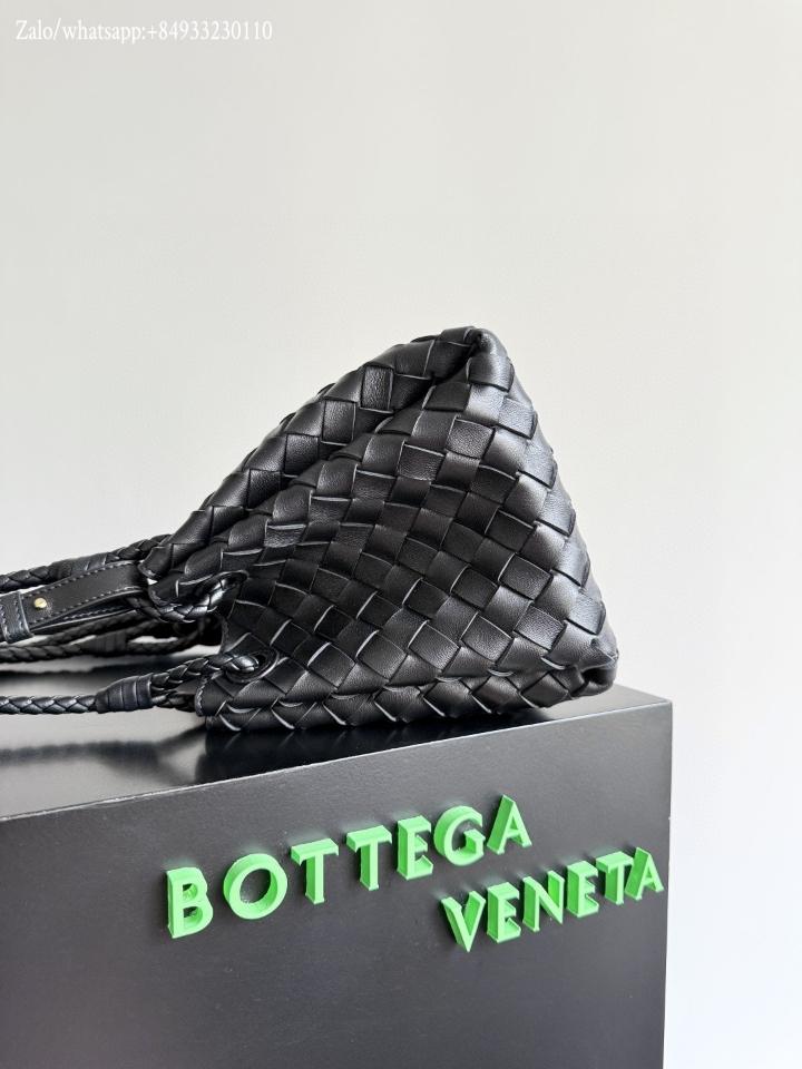 Bottega Veneta medium Parachute black 835921 29.5x17.5x18.5 cm -duoc-ban-tai-Hvip Bags and Accessories