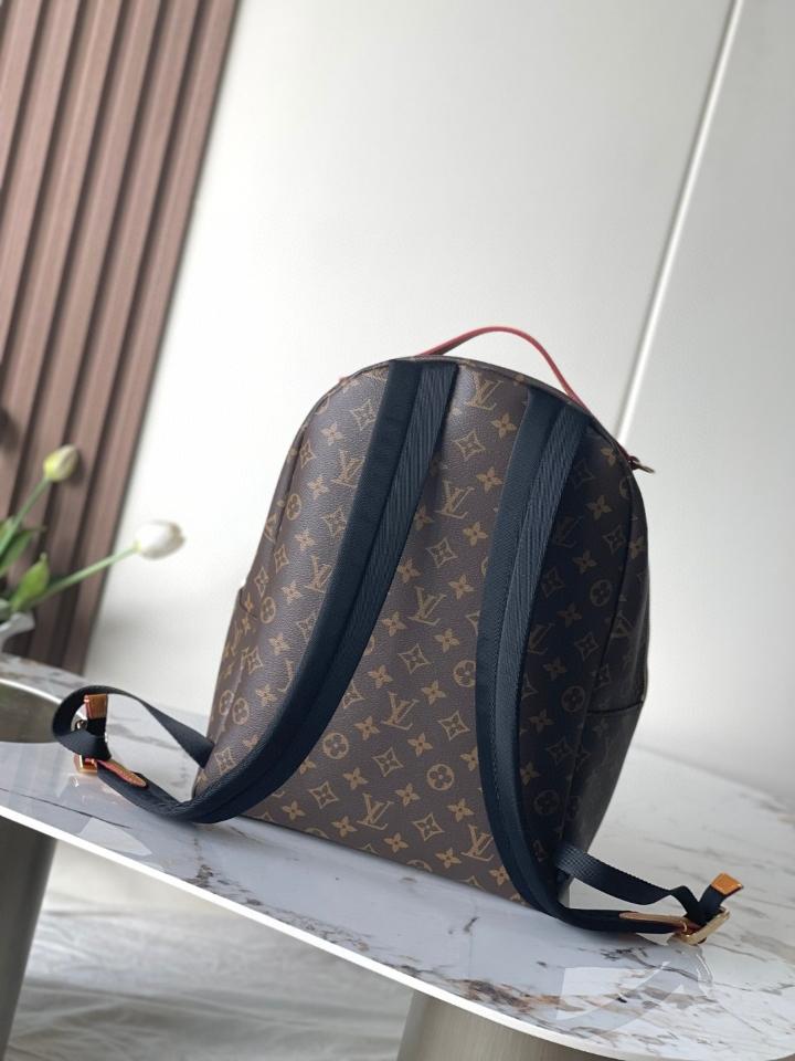 Louis Vuitton M25979
Discovery Cargo Backpack 39 x 19 x 30 cm-duoc-ban-tai-Hvip Bags and Accessories