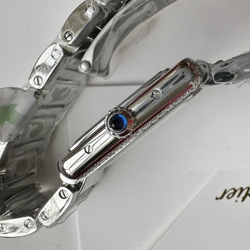 Cartier Tank Must watch
Small model, quartz movement, steel, diamonds W4TA0016-duoc-ban-tai-Hvip Bags and Accessories