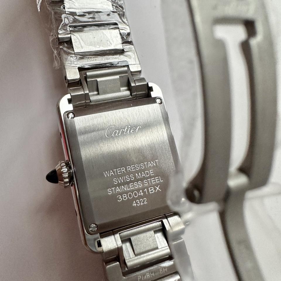 Cartier Tank Must watch
Small model, quartz movement, steel, diamonds W4TA0016-duoc-ban-tai-Hvip Bags and Accessories