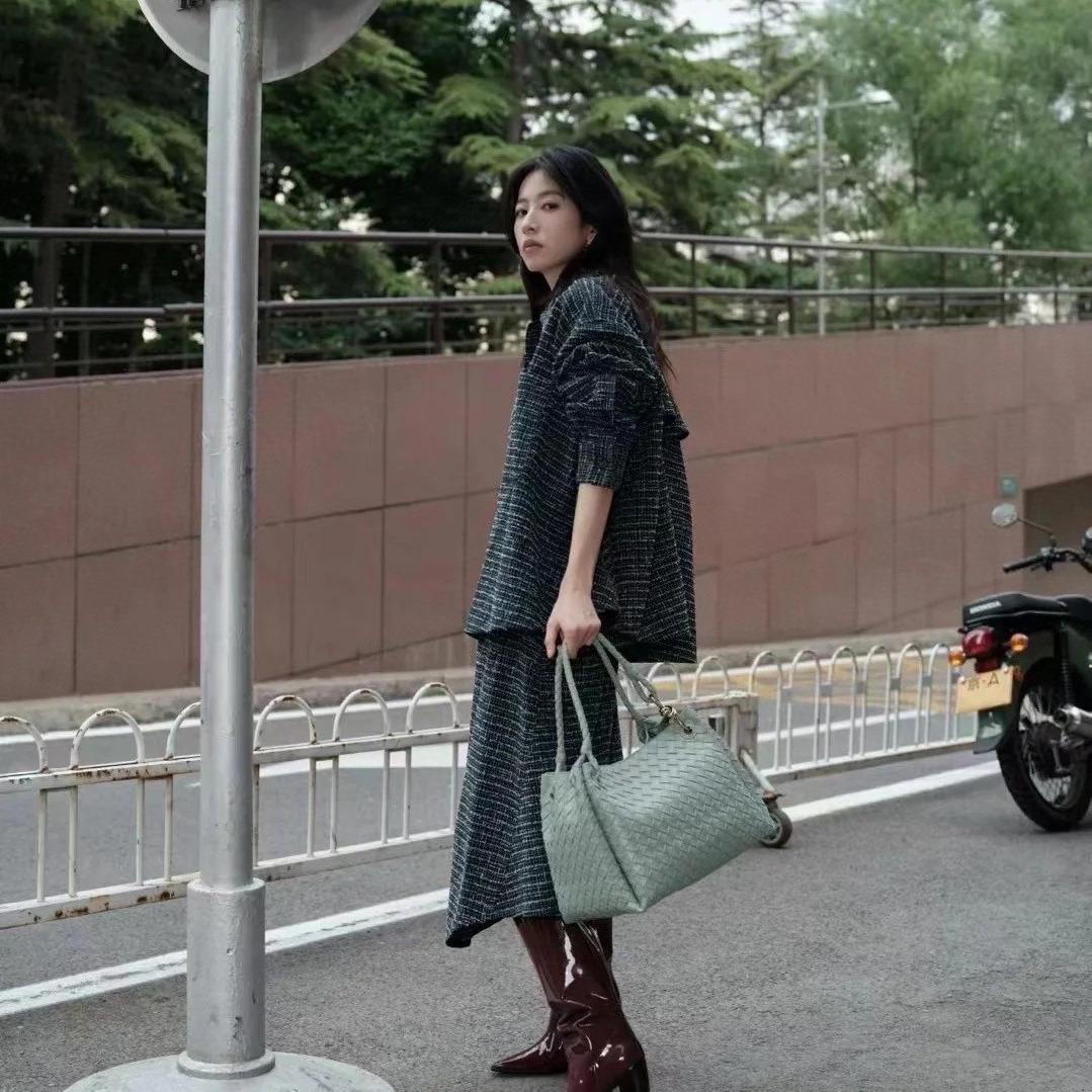 Bottega Veneta Large Parachute emerald green 796571 30X26X20cm-duoc-ban-tai-Hvip Bags and Accessories