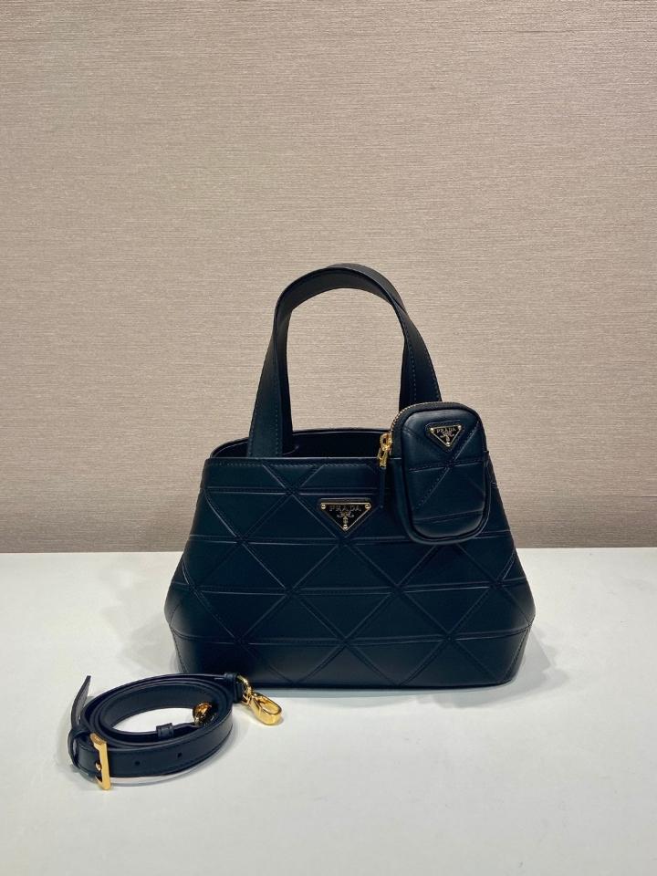 Prada Small Quilted Leather Tote Bag Black 1BG548 26x17x13.5cm-duoc-ban-tai-Hvip Bags and Accessories