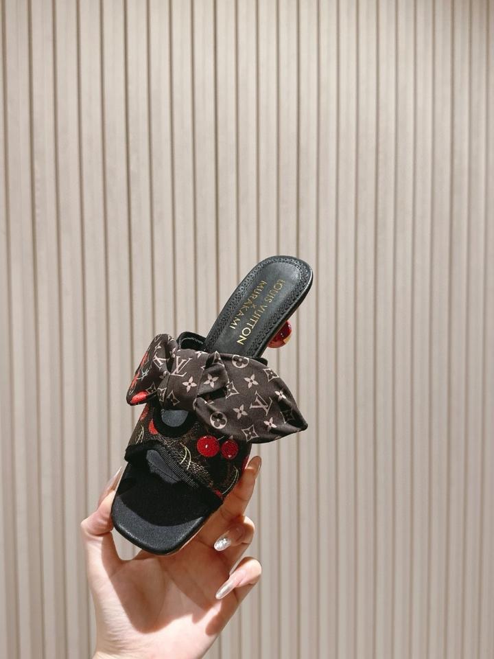 Louis Vuitton LV x TM Cherie Mules leather brown 🍒55mm (1) -duoc-ban-tai-Hvip Shoes and Clothes