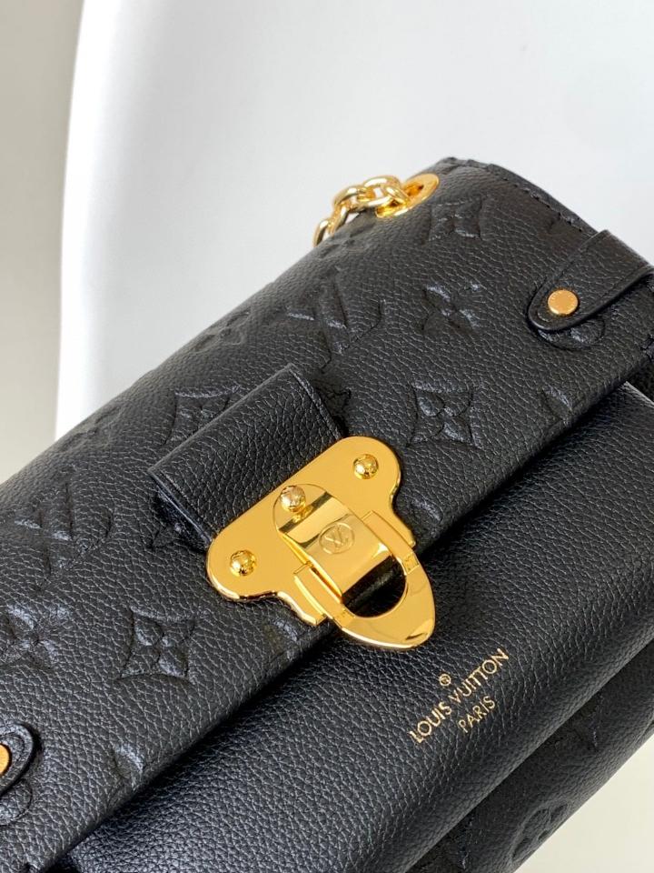 Louis Vuitton M44550
Túi Vavin BB 20.5 x 15.0 x 8.0cm-duoc-ban-tai-Hvip Bags and Accessories
