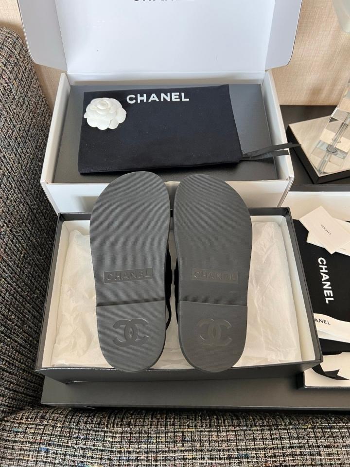 Chanel Sandals
Lambskin 
Black G46339-duoc-ban-tai-Hvip Shoes and Clothes