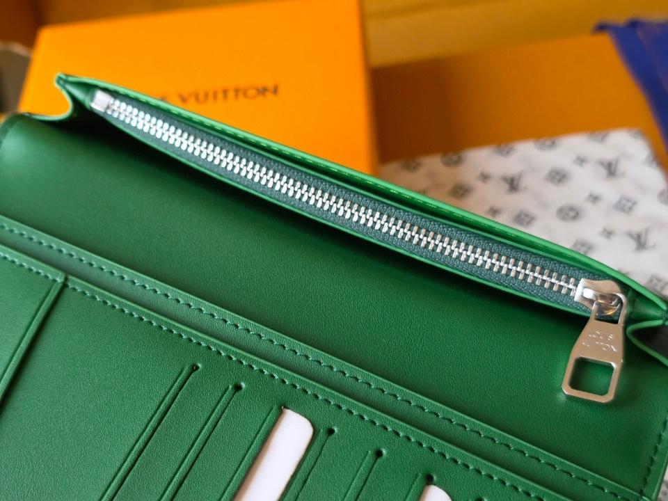 Louis Vuitton M25942
Brazza Wallet green-duoc-ban-tai-Hvip Bags and Accessories