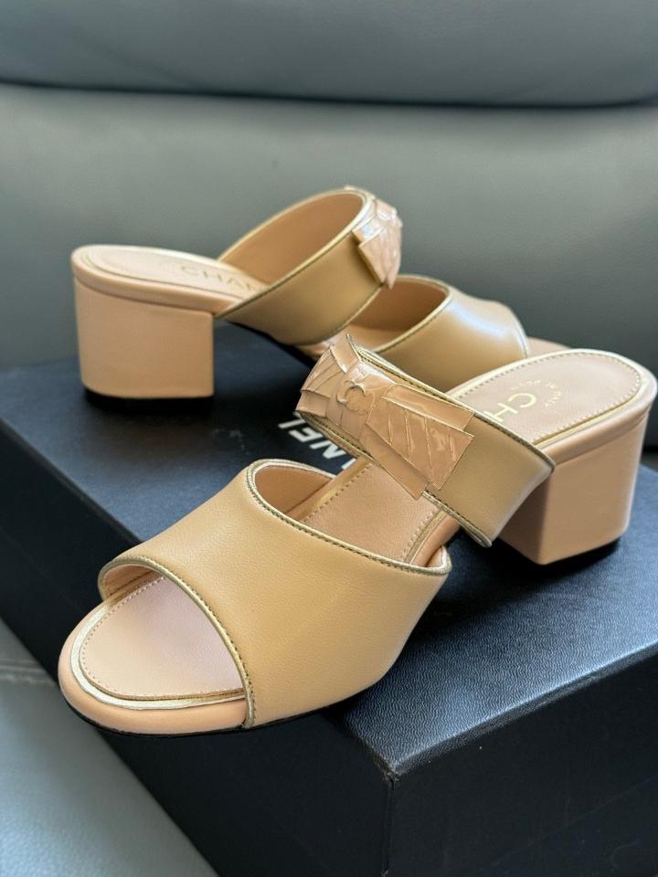 Chanel mules sandals in beige leather(1)-duoc-ban-tai-Hvip Shoes and Clothes