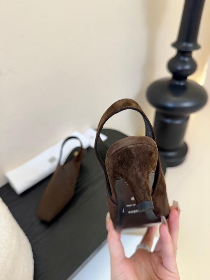 Totême The Mid Heel Elastic Slingback brown (1)-duoc-ban-tai-Hvip Shoes and Clothes
