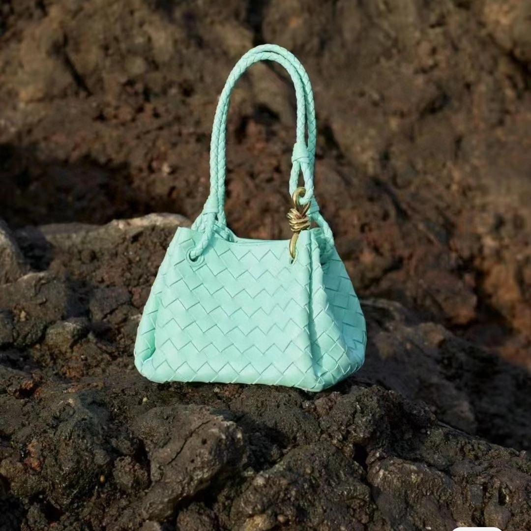 Bottega Veneta Small Parachute Intrecciato light green 796569 21X17X16.5cm-duoc-ban-tai-Hvip Bags and Accessories