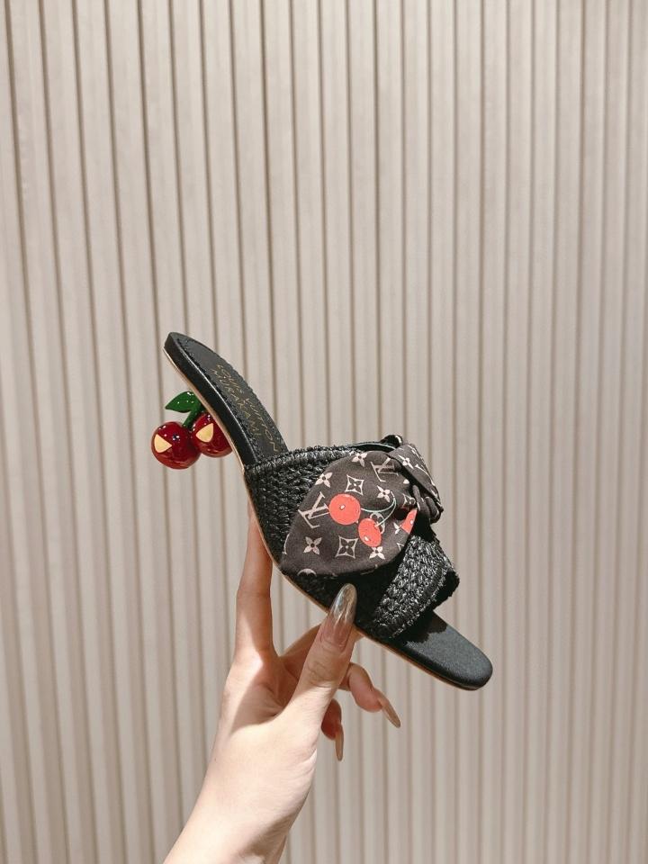Louis Vuitton 1AHLSK
LV x TM Cherie Mule black 55mm(1)-duoc-ban-tai-Hvip Shoes and Clothes