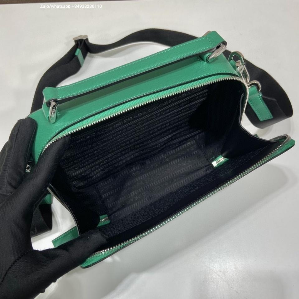 Prada Medium Prada Brique Saffiano leather bag 2VH069 green 22x16x6cm -duoc-ban-tai-Hvip Bags and Accessories