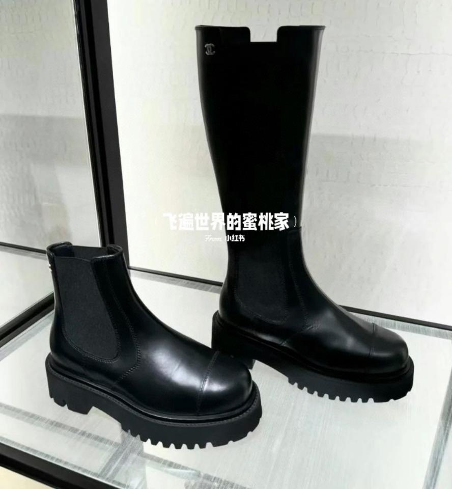 Chanel Chelsea black leather boots (1)-duoc-ban-tai-Hvip Shoes and Clothes