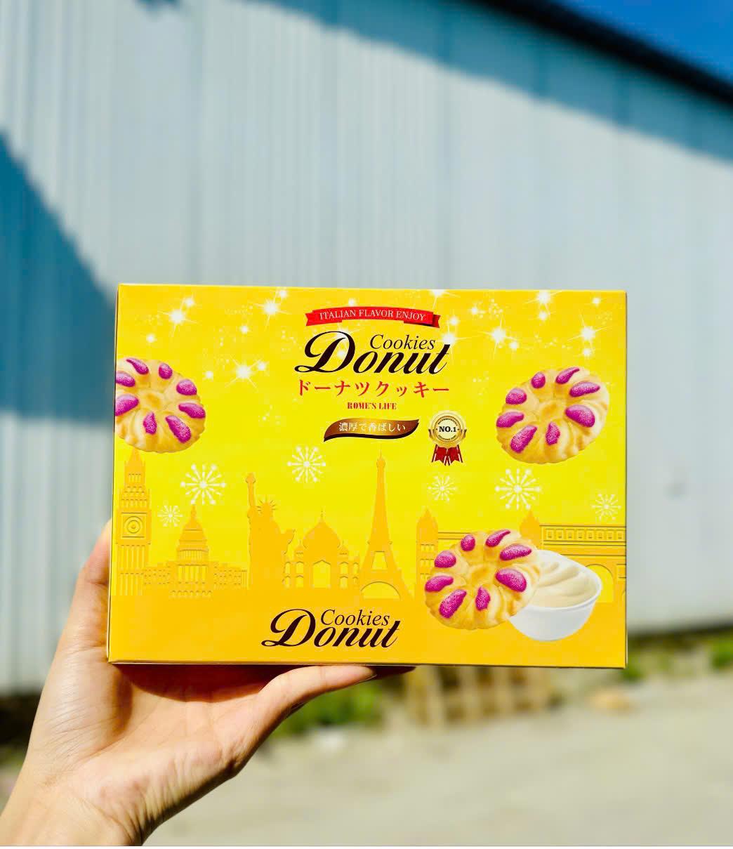 Bánh cookies Donut vị sữa (hộp 135g)-duoc-ban-tai-K&N Family