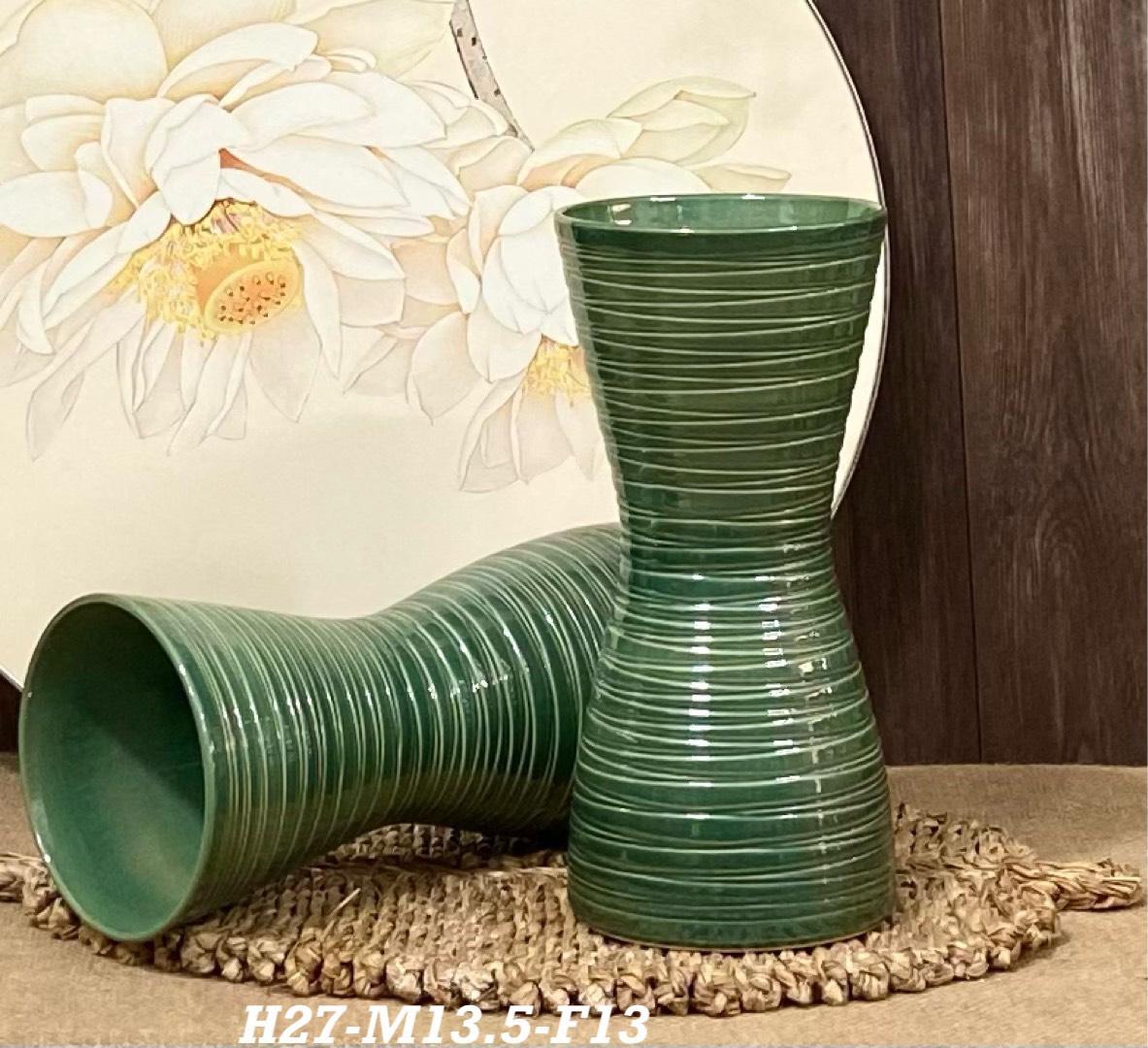Bình hoa gốm sứ Bát Tràng dáng đồng hồ cát men xanh ngọc bích H27-duoc-ban-tai-K&N Family