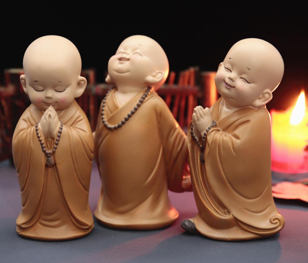 Bộ 3 chú tiểu cao 6-8cm bày trang trí-duoc-ban-tai-K&N Family