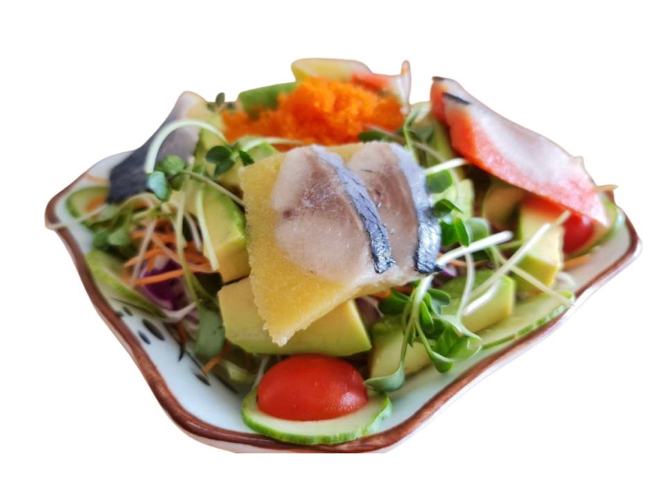 Salad cá trích -duoc-ban-tai-FURINSUSHI- hệ thống CITY SUSHI ĐÀ LẠT