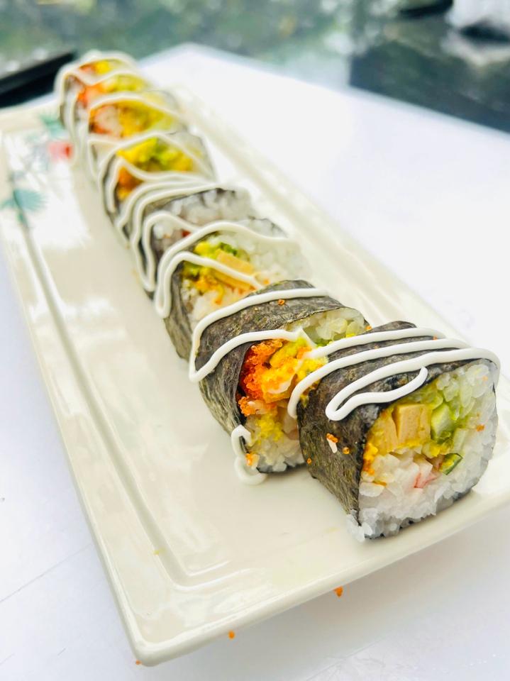 Futo maki  -duoc-ban-tai-FURINSUSHI- hệ thống CITY SUSHI ĐÀ LẠT