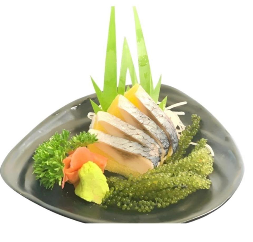 Sashimi cá trích vàng/đỏ 5pcs -duoc-ban-tai-FURINSUSHI- hệ thống CITY SUSHI ĐÀ LẠT