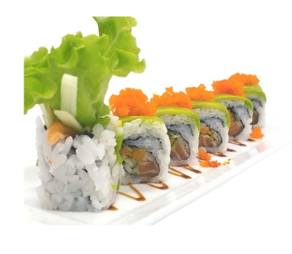 Sushi Cá hồi phủ bơ -duoc-ban-tai-FURINSUSHI- hệ thống CITY SUSHI ĐÀ LẠT