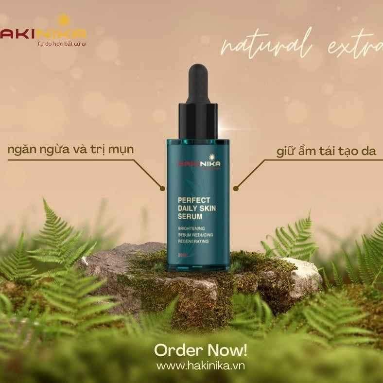 💕SERUM TRỊ MỤN CHIẾT XUẤT LIỄU TRẮNG DÀNH CHO NAM GIỚI - HAKINIKA
Với thành phần chiết xuất tự nhiên, Perfect Daily Skin Serum lựa chọn hoàn hảo cho da mụn, thâm và tuyến bã nhờn hoạt động liên tục khó kiểm soát.

Công dụng sản phẩm:
Dứt điểm mụn bọc, mụn viêm.
Khô cồi mụn sau 1 đêm.
Đẩy mụn ẩn lên bề mặt da dễ dàng.
Giảm mụn lưng.
Giảm đỏ, giảm viêm. Giảm sưng đau. Hiệu quả sau 3 ngày.
Xử lý mụn không để lại sẹo.
Nuôi dưỡng làn da, tái tạo, giảm thâm nám.
Trẻ hóa da, sáng da.

Hướng dẫn sử dụng: 
Sử dụng ban đêm, trước khi đi ngủ.
Làm sạch da bằng sữa rửa mặt giảm mụn, làm sáng da HAKINIKA (hoặc các sản phẩm làm sạch khác).
Sử dụng serum chấm hoặc thoa lên vùng da có mụn. Đối với mụn bọc, sau 1 đêm vết mụn xẹp hơn và giảm dần sau 3-5 ngày và hết hẳn vết thâm sau hơn 10 ngày. Đối với mụn ẩn, kiên trì sử dụng đến khi mụn ẩn khô và nổi lên bề mặt da để dễ dàng làm sạch bằng việc rửa mặt.
Nên sử dụng serum để khô các cồi mụn, sau đó thực hiện nặn hết cồi mụn già bằng phương pháp vật lý 1 cách nhẹ nhàng. Tiếp tục sử dụng serum để khóa khuẩn, kháng viêm và tái tạo da cho đến khi có làn da như ý muốn.
Lưu ý: Hiệu quả của việc xử lý mụn còn cần kết hợp chế độ làm sạch da, ăn uống, sử dụng khăn…phù hợp.

Thương hiệu: Hakinika
Dung tích: 20ml
Đóng gói: Chai 20ml
Bảo quản: Nơi khô ráo, thoáng mát, tránh ánh nắng trực tiếp
Xuất xứ: Việt Nam
Giá 286 K
Số lượng 1️⃣
☎️ 0797254043-duoc-ban-tai-PHƯƠNG LINH Shop