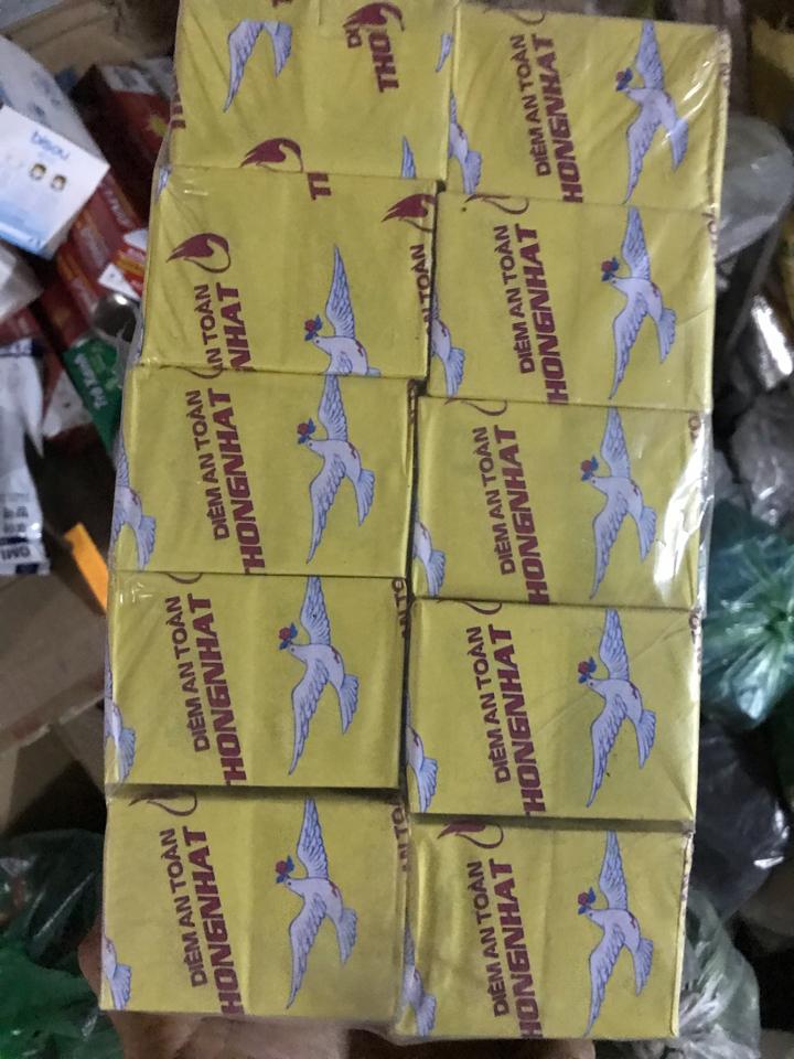 Quẹt diêm lốc Thống Nhất ( lốc 100 hộp )-duoc-ban-tai-Bách Hoá Phương Anh