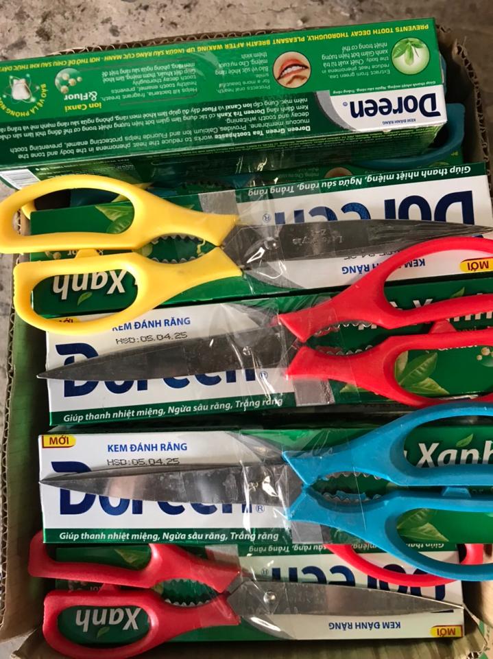 Kdr Trả xanh 180 gr (tặng kéo lớn)-duoc-ban-tai-Bách Hoá Phương Anh