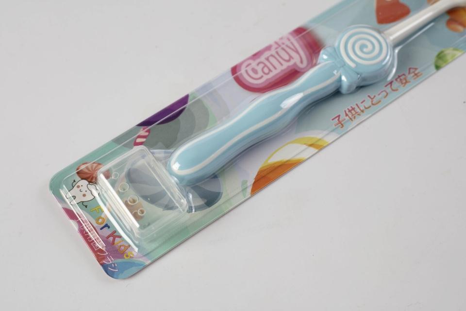 Bàn Chải ion -  Candy 993895-duoc-ban-tai-CÔNG TY TNHH MB ĐÔNG Á ( NPP HOÀNG PHONG )