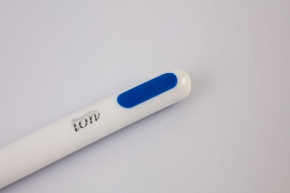 Cạo Lưỡi ion Thường 993598-duoc-ban-tai-CÔNG TY TNHH MB ĐÔNG Á ( NPP HOÀNG PHONG )
