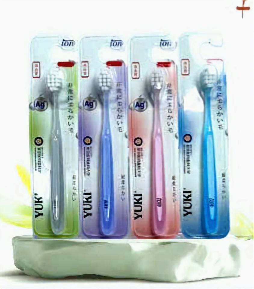 Bàn Chải ion - YUKI 993918-duoc-ban-tai-CÔNG TY TNHH MB ĐÔNG Á ( NPP HOÀNG PHONG )