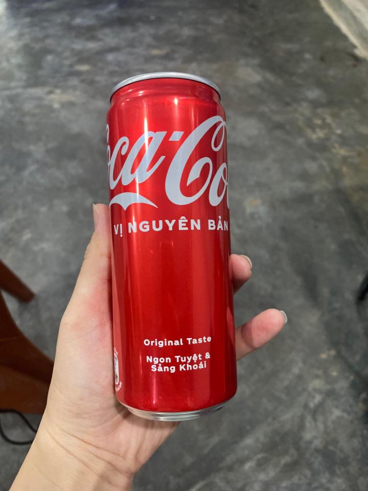 Coca-duoc-ban-tai-Nhà hàng hải sản Win Seafood